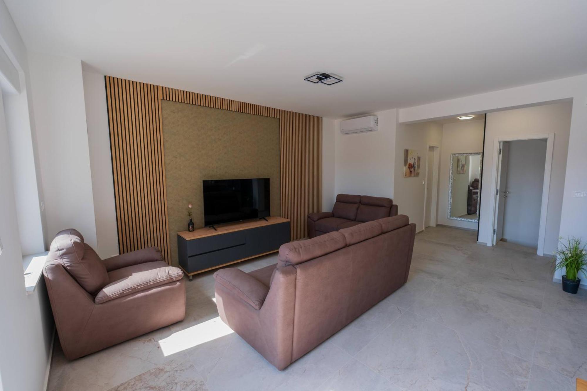 Three-Bedroom Premium Holiday Home Atmosfera With Private Pool&Sauna Водице Экстерьер фото