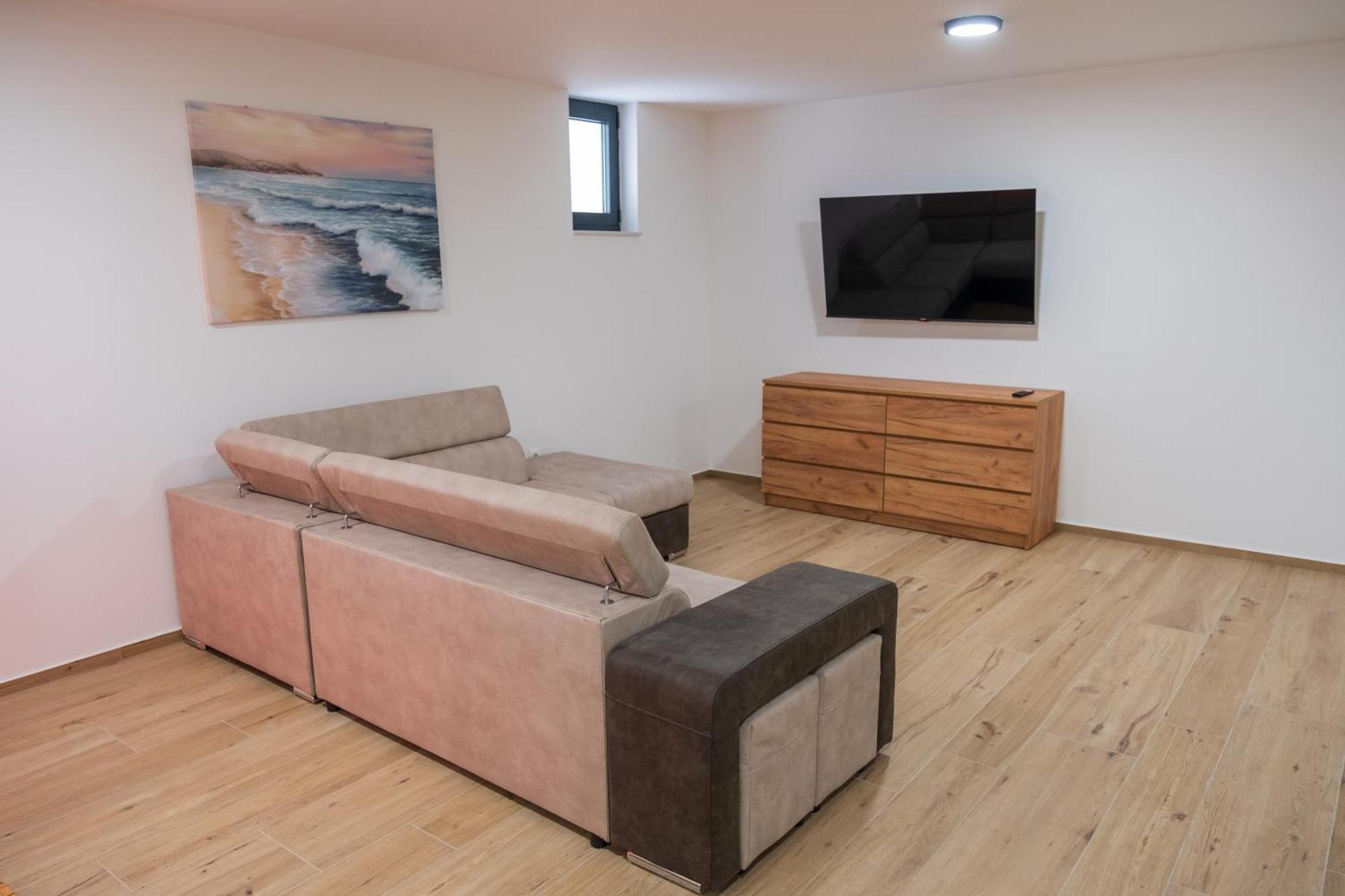 Three-Bedroom Premium Holiday Home Atmosfera With Private Pool&Sauna Водице Экстерьер фото